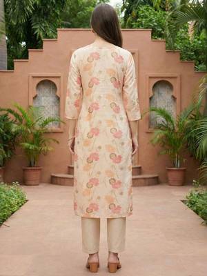 Cream women floral printed thread work floral kurta 5