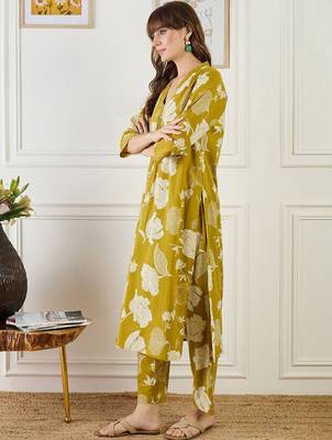 Mustard women floral printed cotton kurta with trousers 3