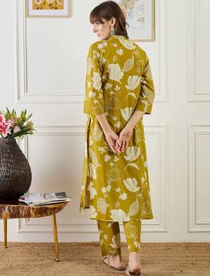 Mustard women floral printed cotton kurta with trousers 4