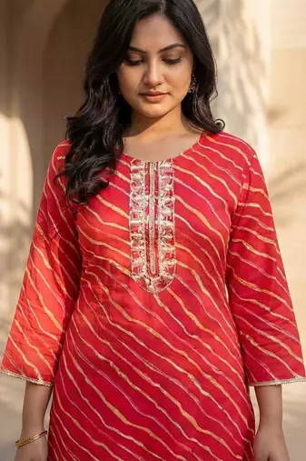 Red women leheriya printed mirror work kurta