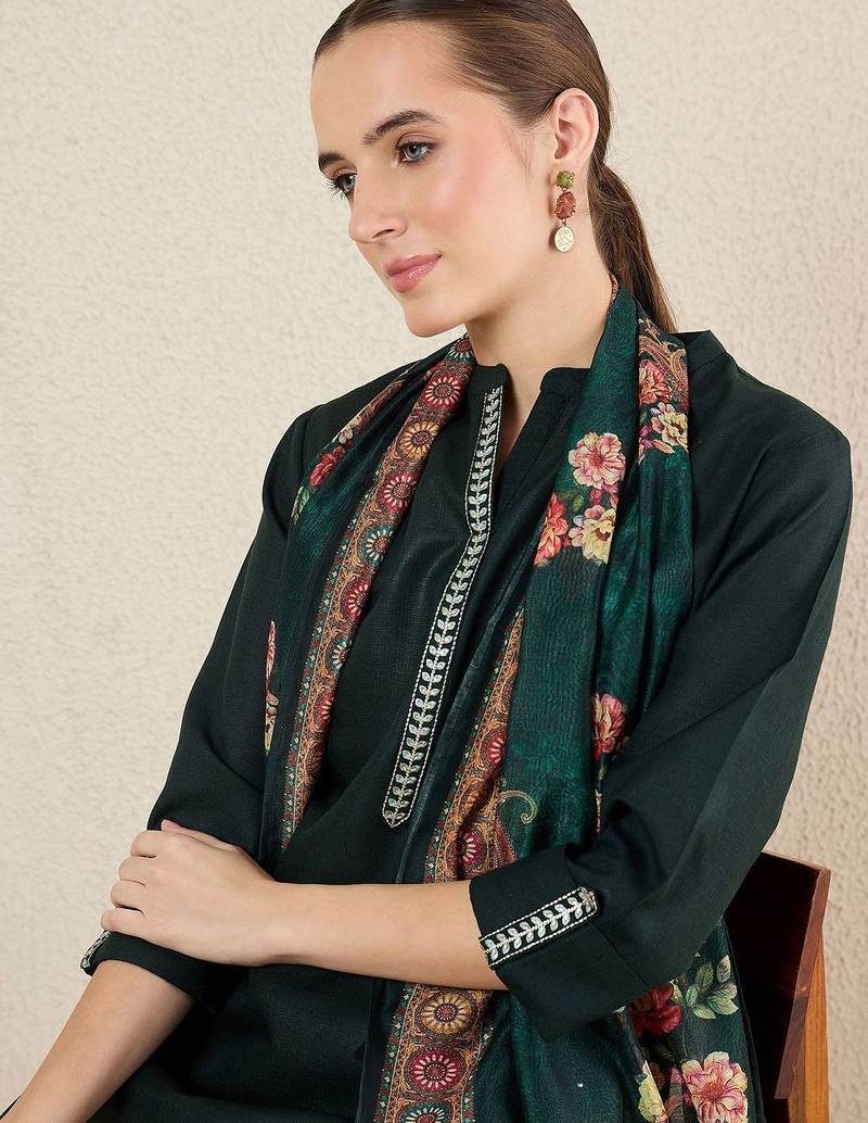 Green women embroidered regular kurta with trousers &  dupatta
