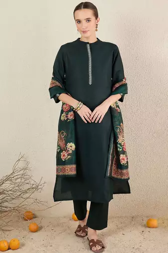 Green women embroidered regular kurta with trousers &  dupatta