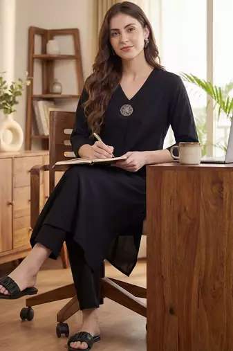 Black women regular liva kurta with trousers