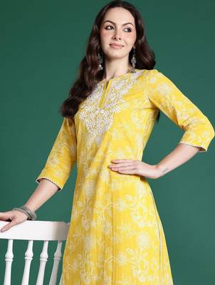 Yellow women floral embroidered thread work kurta 3