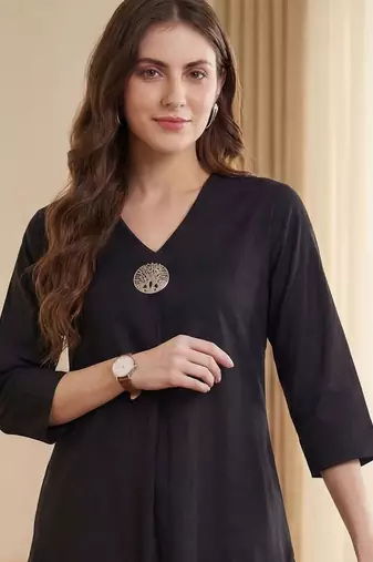 Black women regular liva kurta with trousers