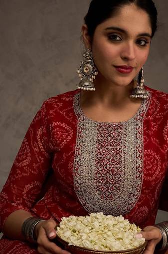 Red women bandhani printed screen print festive straight kurta