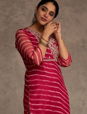 Pink women leheriya printed georgette kurta 4