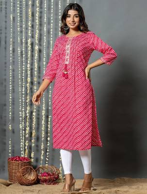 Pink women leheriya printed cotton kurta 5