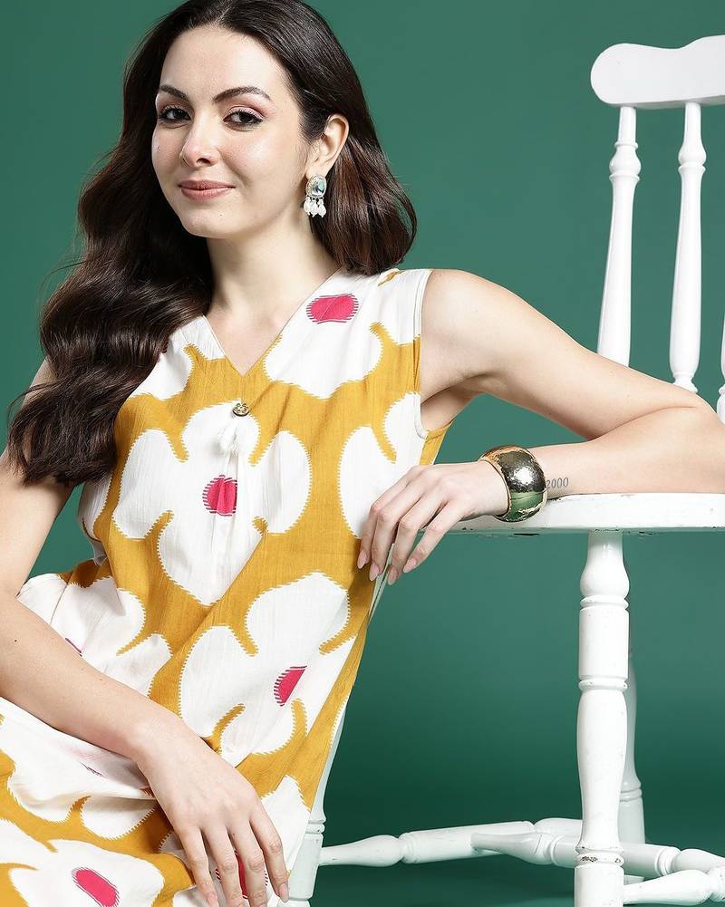 Mustard women printed pleated pure cotton kurta with trousers