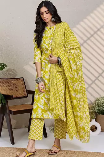Lime green women floral printed regular pure cotton kurta with trousers & with dupatta