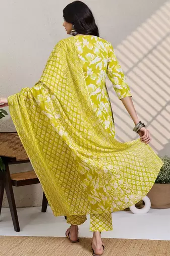 Lime green women floral printed regular pure cotton kurta with trousers & with dupatta
