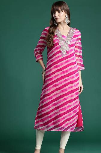 Pink leheriya printed gotta patti detailed embroidered georgette kurta