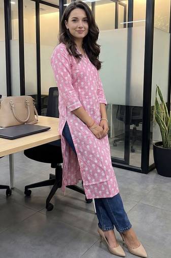 Pink floral printed cotton straight kurta