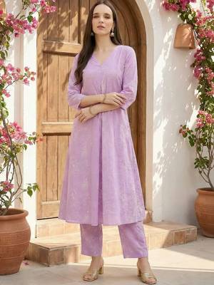 Lavender women floral printed cotton kurta with trousers 1