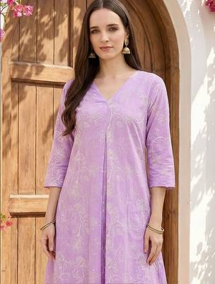 Lavender women floral printed cotton kurta with trousers 2