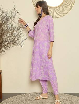 Lavender women floral printed cotton kurta with trousers 5