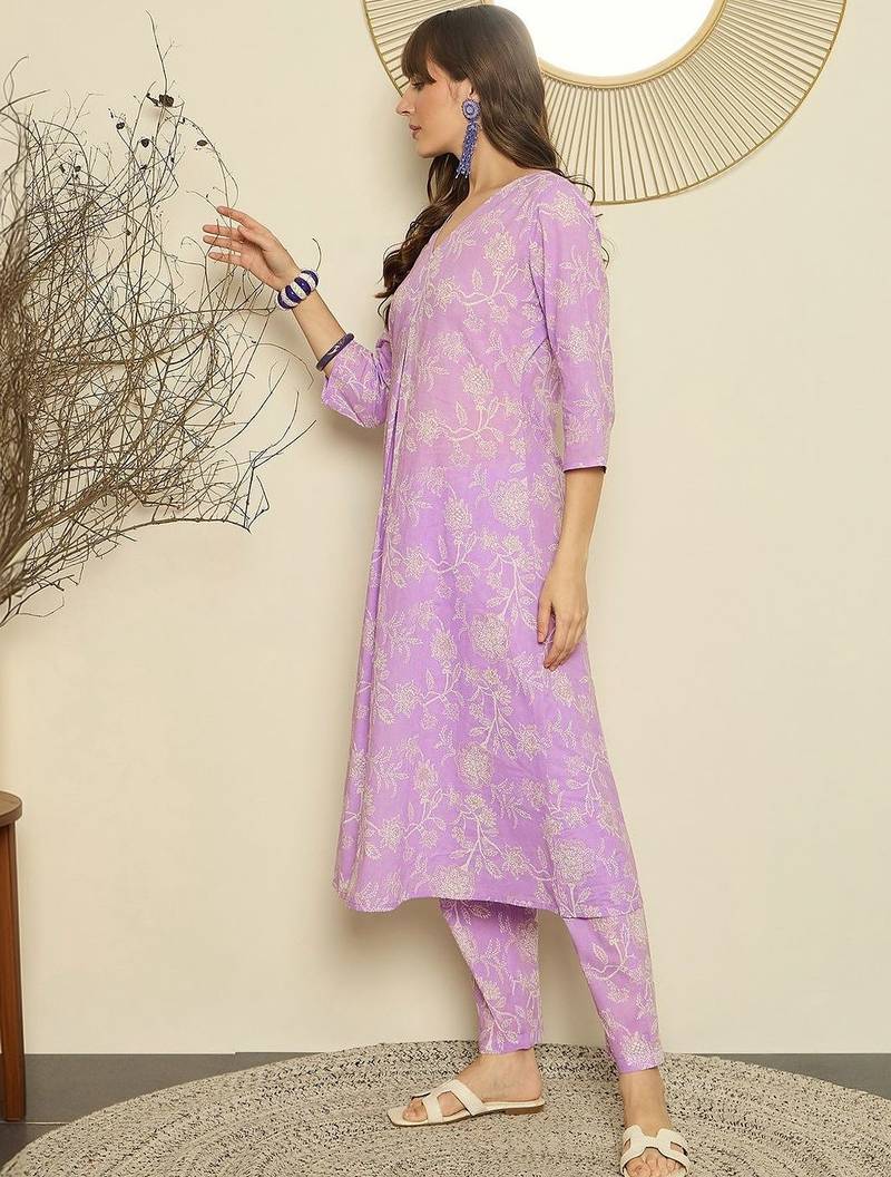 Lavender women floral printed regular pure cotton kurta with trousers