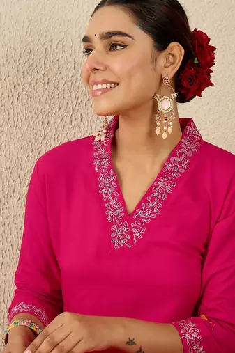 Pink women ethnic motifs embroidered regular sequinned straight kurta with trousers