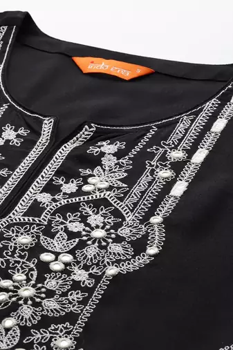 Black floral embroidered kurta