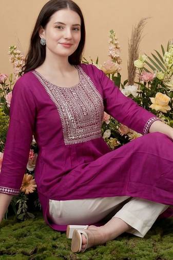 Purple women ethnic motifs embroidered sequinned kurta