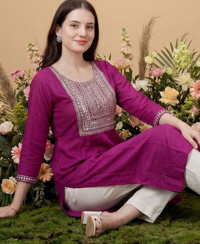 Purple women ethnic motifs embroidered sequinned kurta