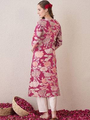 Pink floral printed notch neck thread work cotton straight kurta 4
