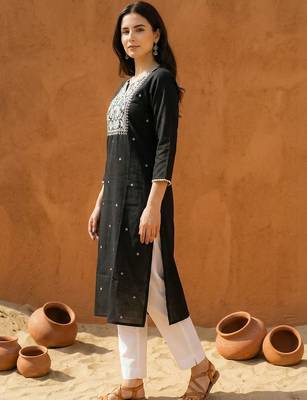 Black women ethnic motifs embroidered thread work kurta 2