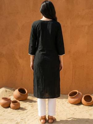 Black women ethnic motifs embroidered thread work kurta 3