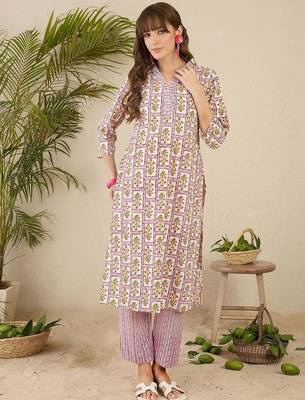 Lavender women floral printed cotton kurta with trousers 1