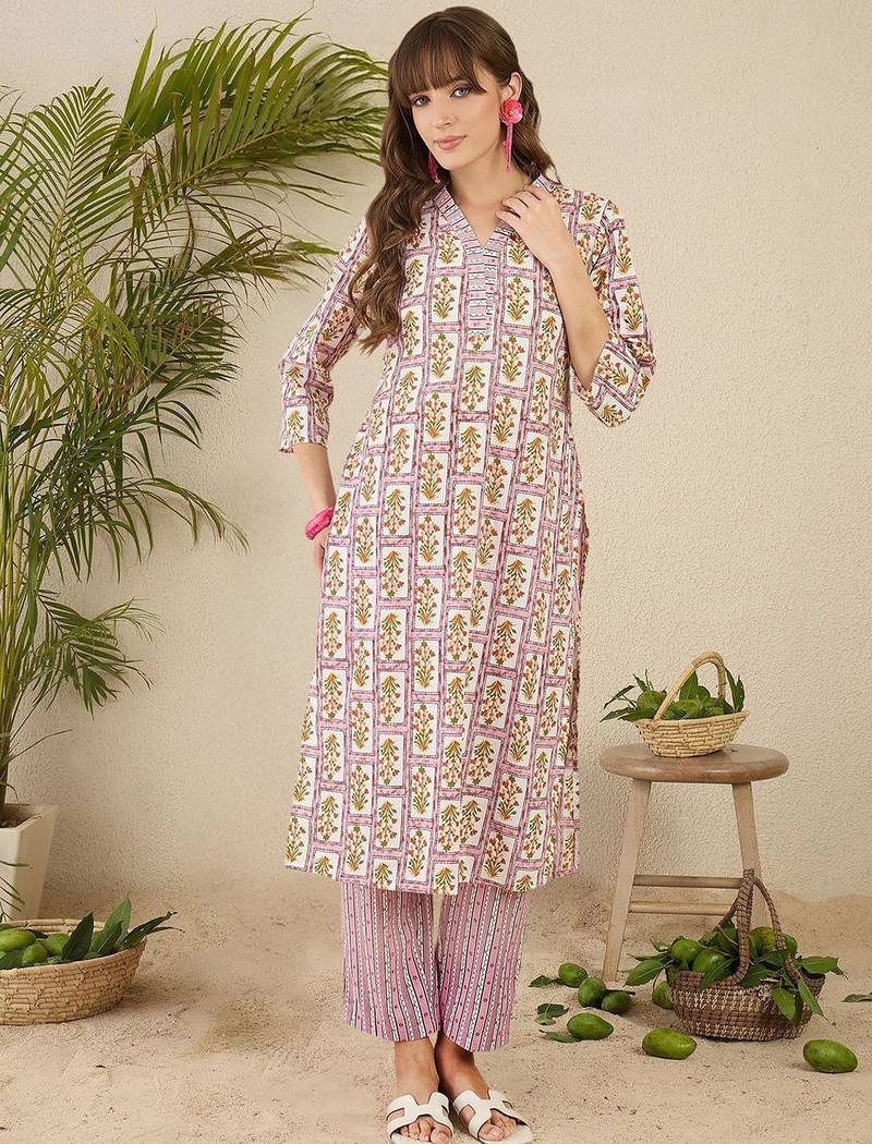 Lavender women floral printed regular pure cotton kurta with trousers