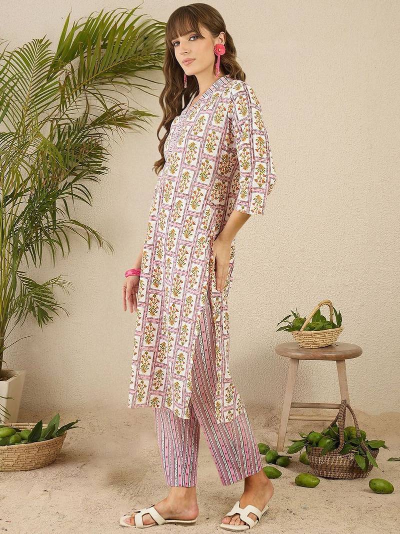 Lavender women floral printed regular pure cotton kurta with trousers