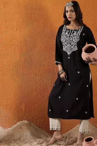 Black floral embroidered notch neck thread work straight kurta