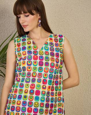 White women printed multicolor color cotton kurta with trousers 1