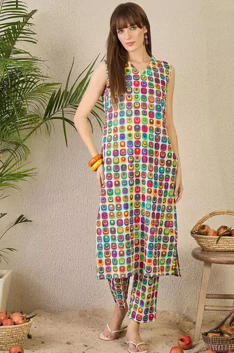 White women printed regular multicolor color pure cotton kurta with trousers