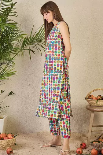 White women printed regular multicolor color pure cotton kurta with trousers