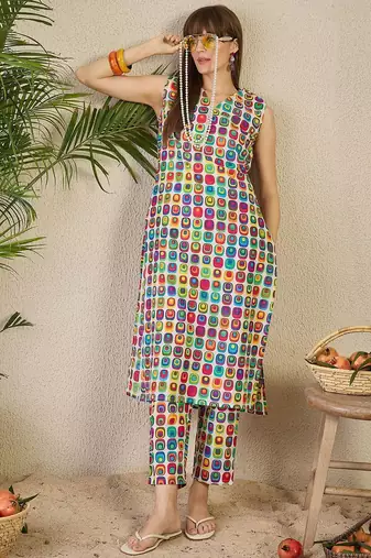 White women printed regular multicolor color pure cotton kurta with trousers