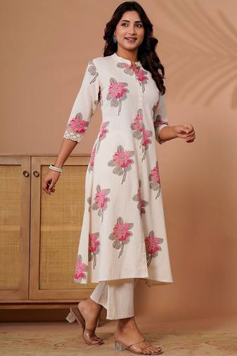 Off white women floral printed floral kurta