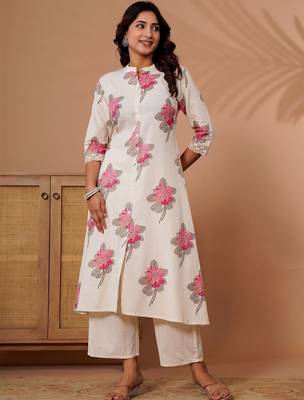 Off white women floral printed floral kurta 5
