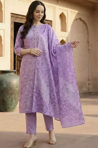 Lavender women floral printed regular pure cotton kurta with trousers & with dupatta