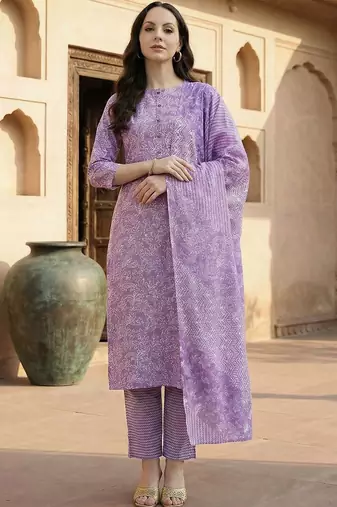Lavender women floral printed regular pure cotton kurta with trousers & with dupatta