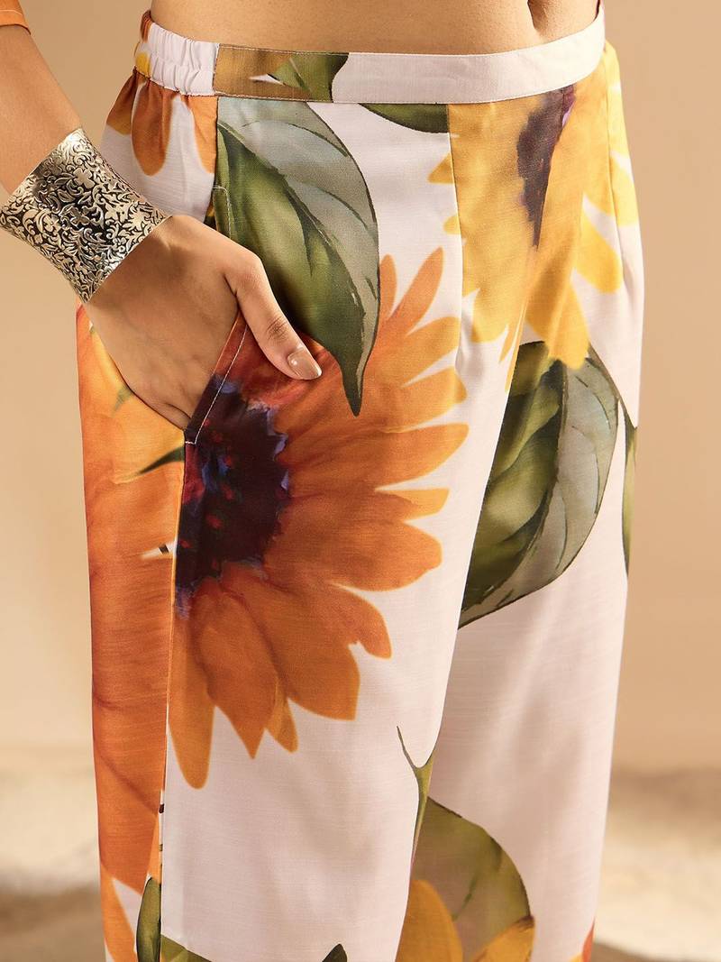Off white floral printed regular kurta with trousers