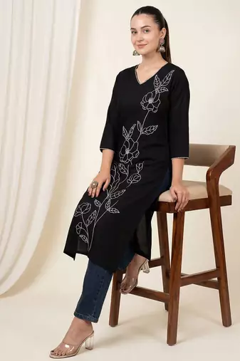 Black floral printed straight kurta