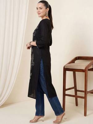 Black floral printed straight kurta 3