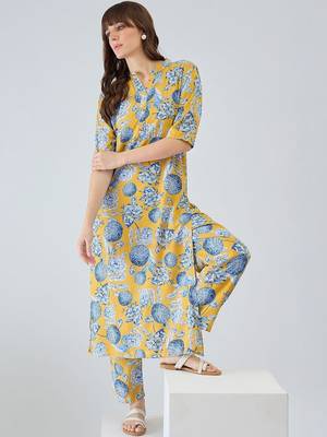 Yellow women floral printed kurta with trousers 3