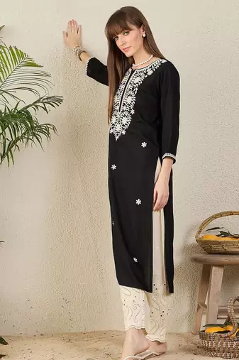 Black floral embroidered thread work round neck straight kurta