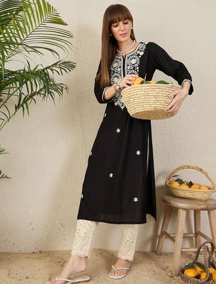 Black floral embroidered thread work round neck straight kurta 5