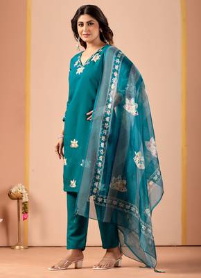 Teal blue floral embroidered kurta pant set with linen dupatta for women 3