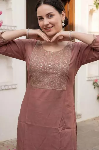 Brown women floral embroidered sequinned floral kurta
