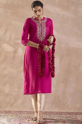 Pink floral embroidered zari work straight kurta