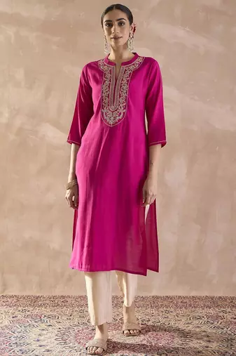 Pink floral embroidered zari work straight kurta
